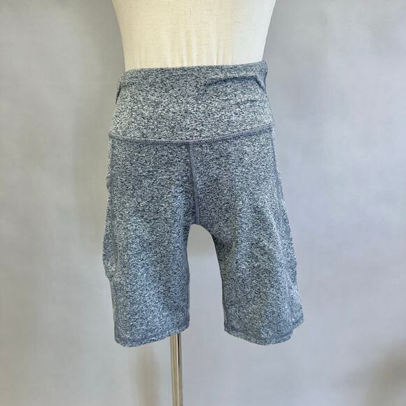 Zobha gray space dye twist crop top and biker short set Size Medium - Picture 6 of 16
